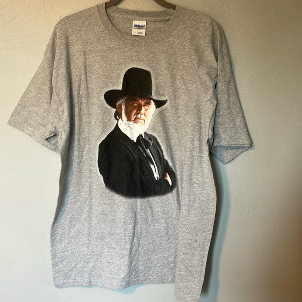 Kenny Rogers “the gambler” tshirt.  D47